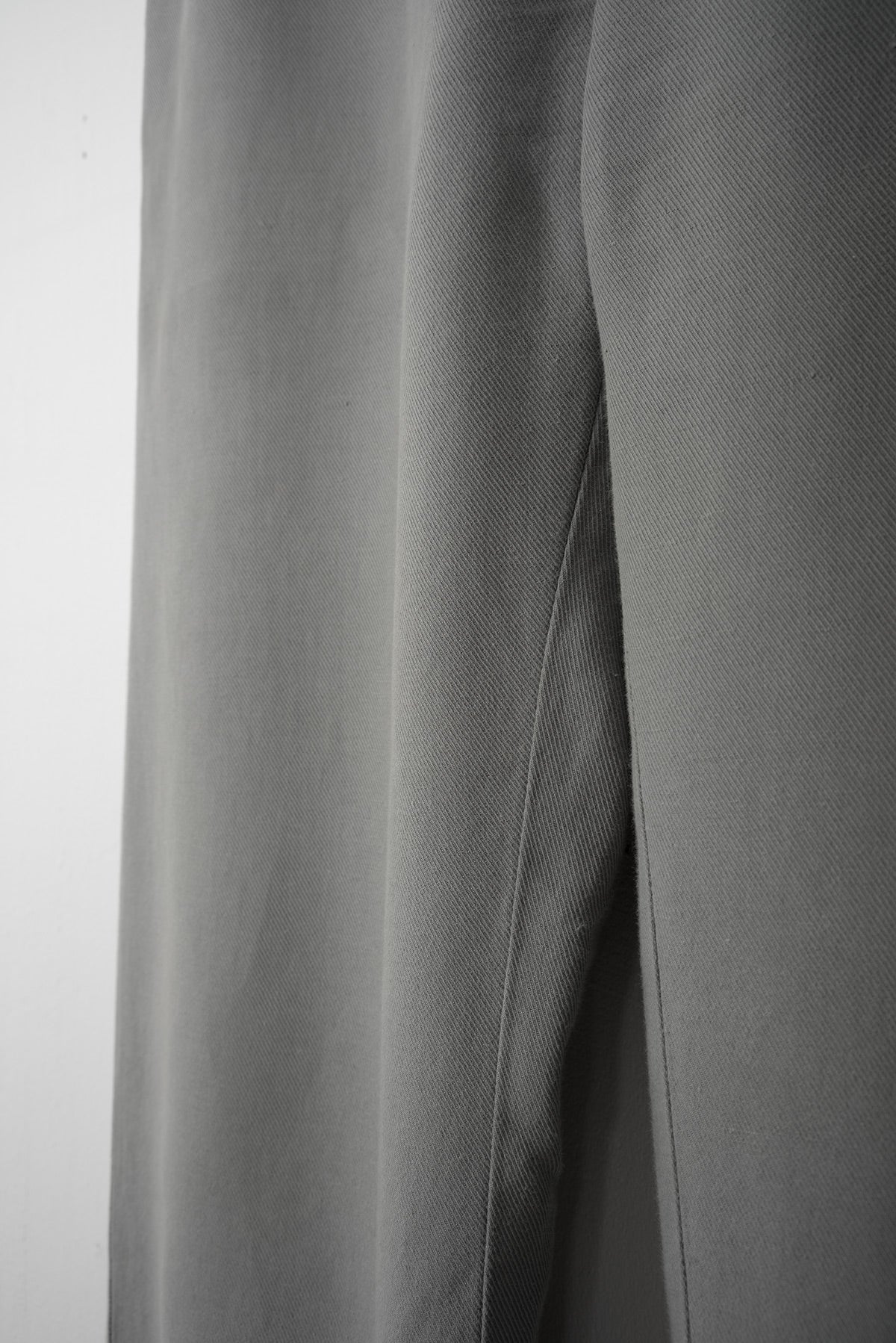 2010 S/S ANATOMIC PANTS IN LINEN AND COTTON