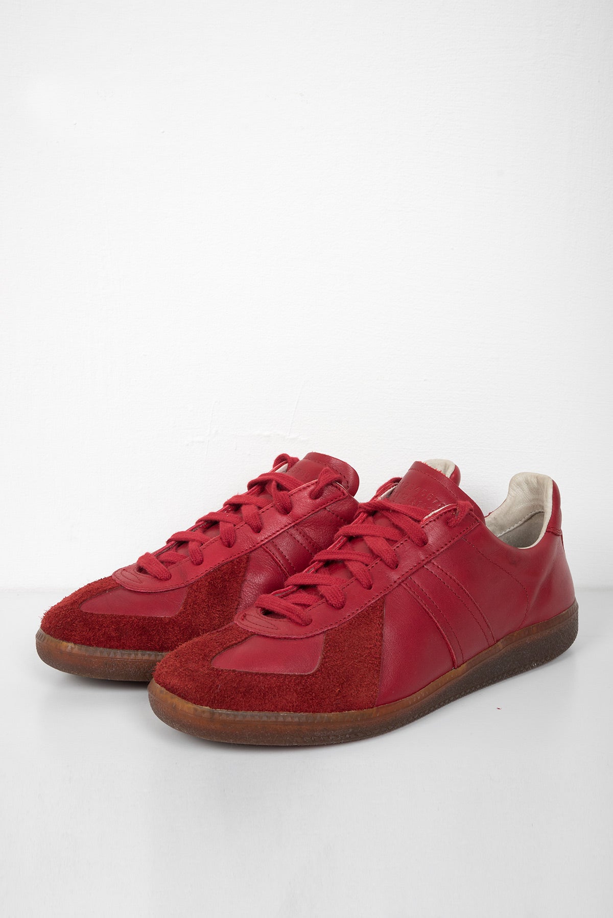 2005 A/W RED G.A.T SNEAKERS