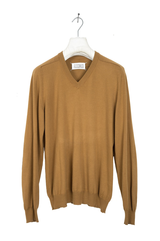 2011 S/S HAMMER SLEEVE COTTON V-NECK SWEATER WITH ELBOW PATCH